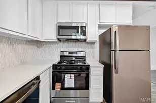 123 W Thornton Ave, Webster Groves, MO 63119 - Photo 22