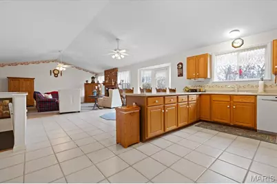 435 Winchester Way, Winfield, MO 63389 - Photo 8