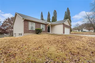 5237 Trailview Dr, Black Jack, MO 63033 - Photo 2
