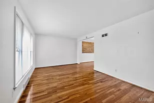 9406 Pattonwood Dr, Saint Louis, MO 63136 - Photo 8