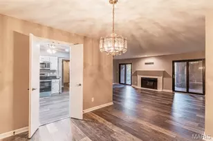 590 Sarah Ln, Creve Coeur, MO 63141 - Photo 8