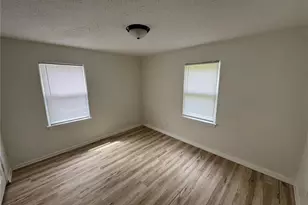 9815 Vickie Pl, Saint Louis, MO 63136 - Photo 6