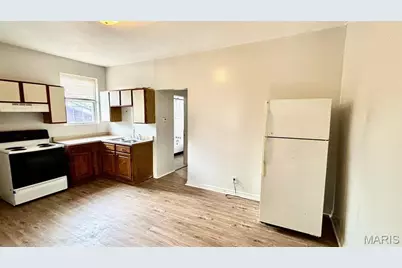 3829 S Compton Avenue #A, Saint Louis, MO 63118 - Photo 2