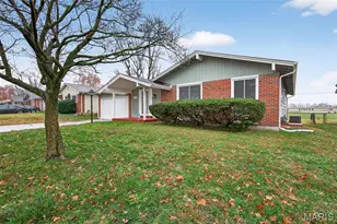 2560 Woodsage Dr, Florissant, MO 63033 - Photo 2
