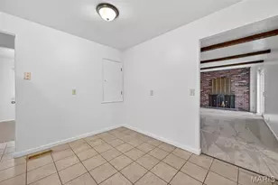 2560 Woodsage Dr, Florissant, MO 63033 - Photo 14