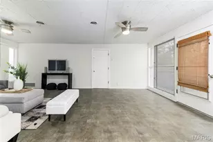 18 Country Aire Dr, Saint Louis, MO 63131 - Photo 32