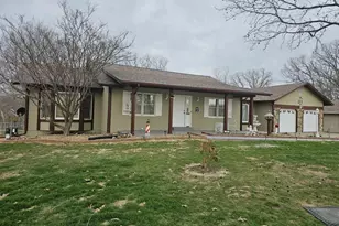 213 Lincoln Ln, Winfield, MO 63389 - Photo 1