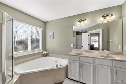 916 Mountain Brook Court, O'Fallon, MO 63366 - Photo 30