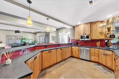 10600 Country View Drive, Creve Coeur, MO 63141 - Photo 46