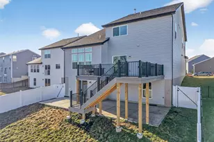 378 Valley Bluff Dr, Wentzville, MO 63385 - Photo 50