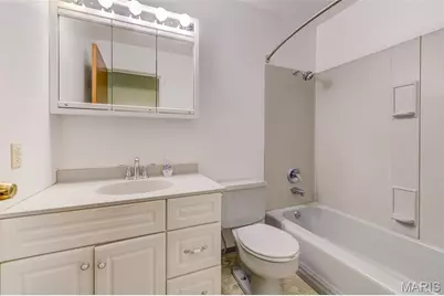 3975 Highwillow Drive, Florissant, MO 63033 - Photo 12