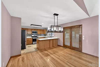 1040 Apricot Drive, Saint Charles, MO 63301 - Photo 8