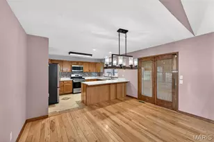 1040 Apricot Dr, Saint Charles, MO 63301 - Photo 8