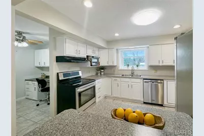 5457 Mild Drive, Oakville, MO 63129 - Photo 10