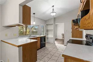 1936 Rule Ave, Maryland Heights, MO 63043 - Photo 8