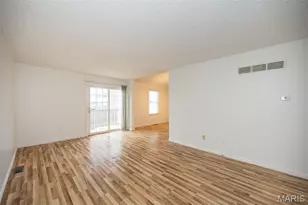 2168 Bantry Ct, Chesterfield, MO 63017 - Photo 6