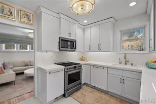 7645 Carswold Dr, Saint Louis, MO 63105 - Photo 18