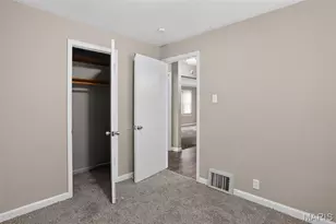 10129 Ashbrook Dr, Saint Louis, MO 63137 - Photo 24