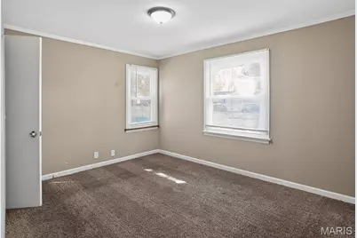 10129 Ashbrook Drive, Saint Louis, MO 63137 - Photo 18