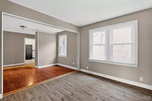 7046 Roslyn Dr, Saint Louis, MO 63136 - Photo 6