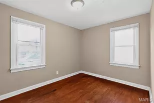 7046 Roslyn Dr, Saint Louis, MO 63136 - Photo 10