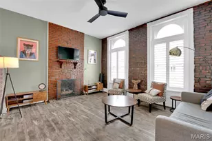 3436 Chippewa St, Saint Louis, MO 63118 - Photo 2