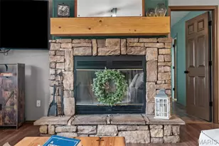 793 Village Green Dr, Marthasville, MO 63357 - Photo 8