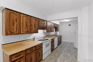 1221 Thatcher Ave, Saint Louis, MO 63135 - Photo 12