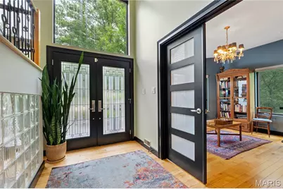 400 Gabriel Drive, Kirkwood, MO 63122 - Photo 2