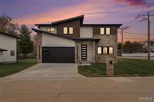 12430 Somerset Pl Dr, Saint Louis, MO 63128 - Photo 2