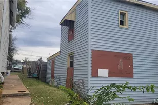 6743 W Park Ave, Saint Louis, MO 63139 - Photo 2