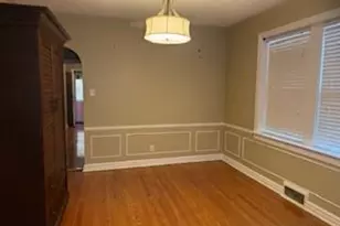 5730 Park Ln, Saint Louis, MO 63147 - Photo 4