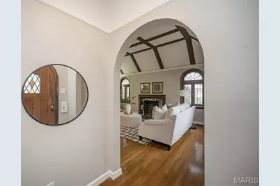 7280 South Roland Blvd, Pasadena Hills, MO 63121 - Photo 6