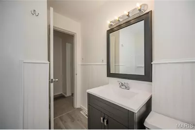 10267 Niblic Drive, Overland, MO 63114 - Photo 12