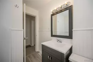 10267 Niblic Dr, Overland, MO 63114 - Photo 12