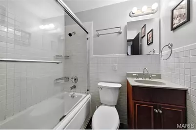 10421 Fourwinds Court, Saint Louis, MO 63114 - Photo 20