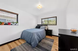 10421 Fourwinds Ct, Saint Louis, MO 63114 - Photo 16