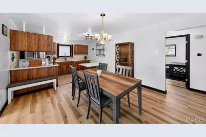 10421 Fourwinds Court, Saint Louis, MO 63114 - Photo 14