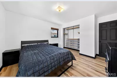 10421 Fourwinds Court, Saint Louis, MO 63114 - Photo 24