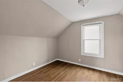 33 S Schlueter Avenue, Saint Louis, MO 63135 - Photo 18