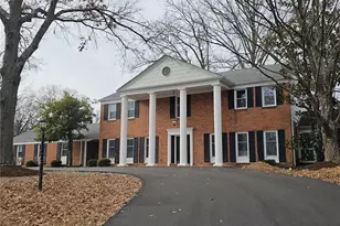 849 Bluespring Ln, Frontenac, MO 63131 - Photo 1