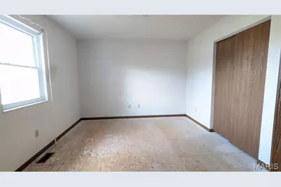 105 Hickory Drive, Troy, MO 63379 - Photo 10