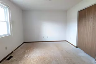 105 Hickory Dr, Troy, MO 63379 - Photo 10