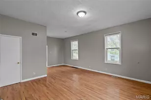 4267 Miami St, Saint Louis, MO 63116 - Photo 4