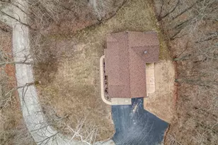 1327 Chatillon Estates Dr, Hazelwood, MO 63042 - Photo 36