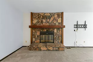 1327 Chatillon Estates Dr, Hazelwood, MO 63042 - Photo 18
