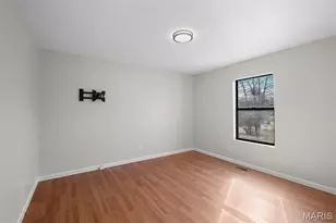 9311 Kenneth Pl, Saint Louis, MO 63132 - Photo 14