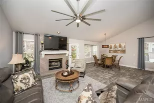 563 Beacon Point Ln, Wildwood, MO 63040 - Photo 8