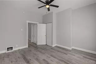 4035 Schiller Pl, Saint Louis, MO 63116 - Photo 14