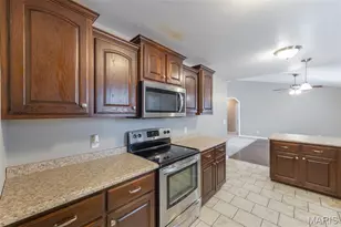 213 Murfield Dr, Poplar Bluff, MO 63901 - Photo 14